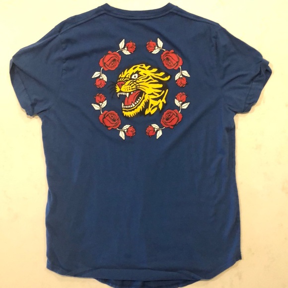 hollister tiger t shirt